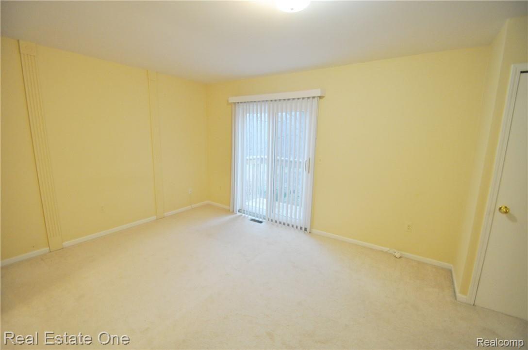 1638 River View Drive, Unit 41 Rochester, MI 48309 - Photo 23 of 31 27.JPG