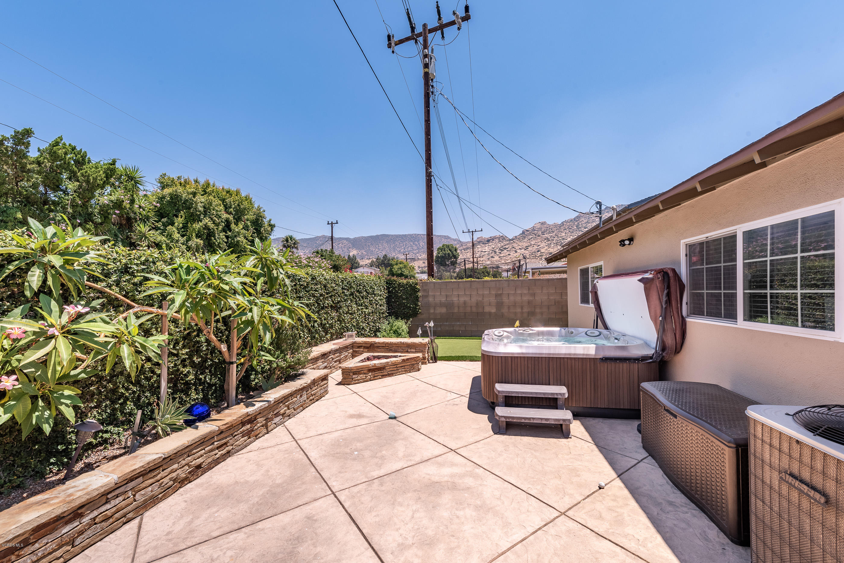 2155 Cheam Avenue Simi Valley, CA 93063 - Photo 25 of 38 2155 Cheam Ave Simi Valley-28