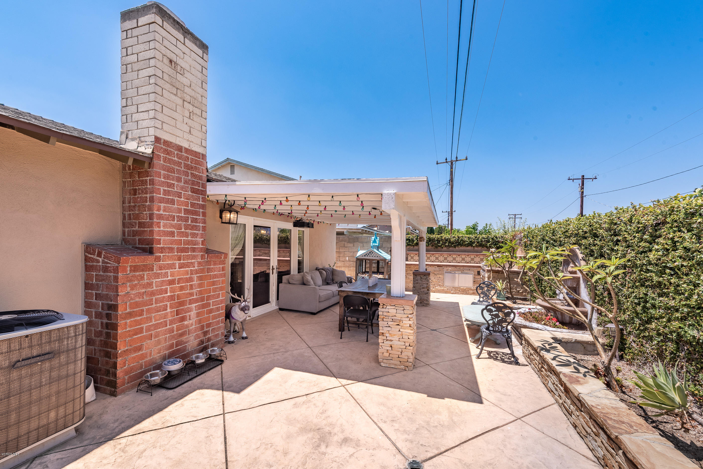 2155 Cheam Avenue Simi Valley, CA 93063 - Photo 28 of 38 2155 Cheam Ave Simi Valley-31