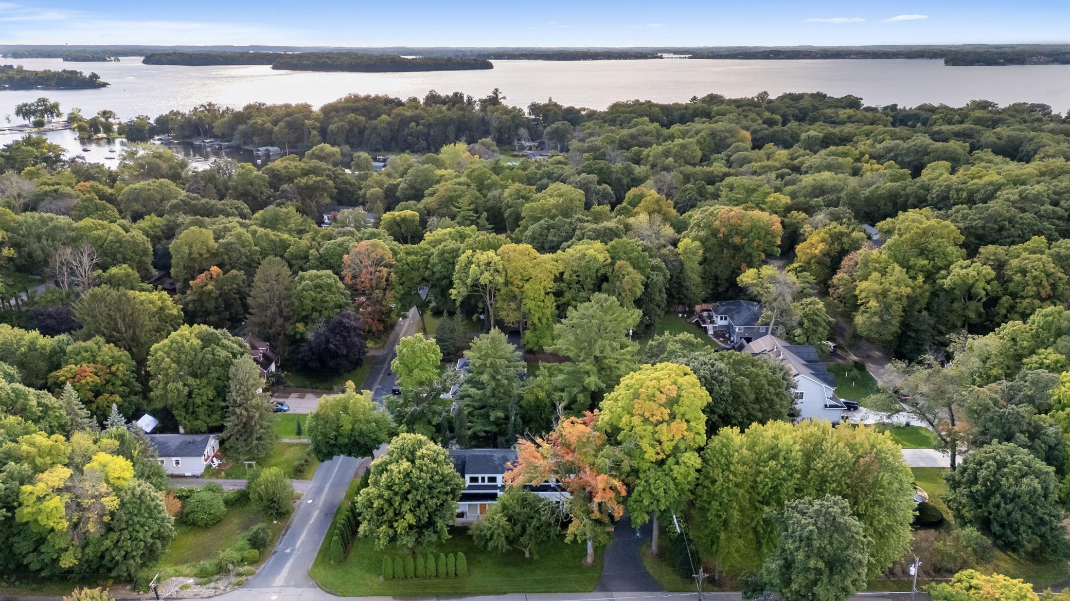 19100 Rutledge Road Wayzata, MN 55391 - Photo 6 of 52