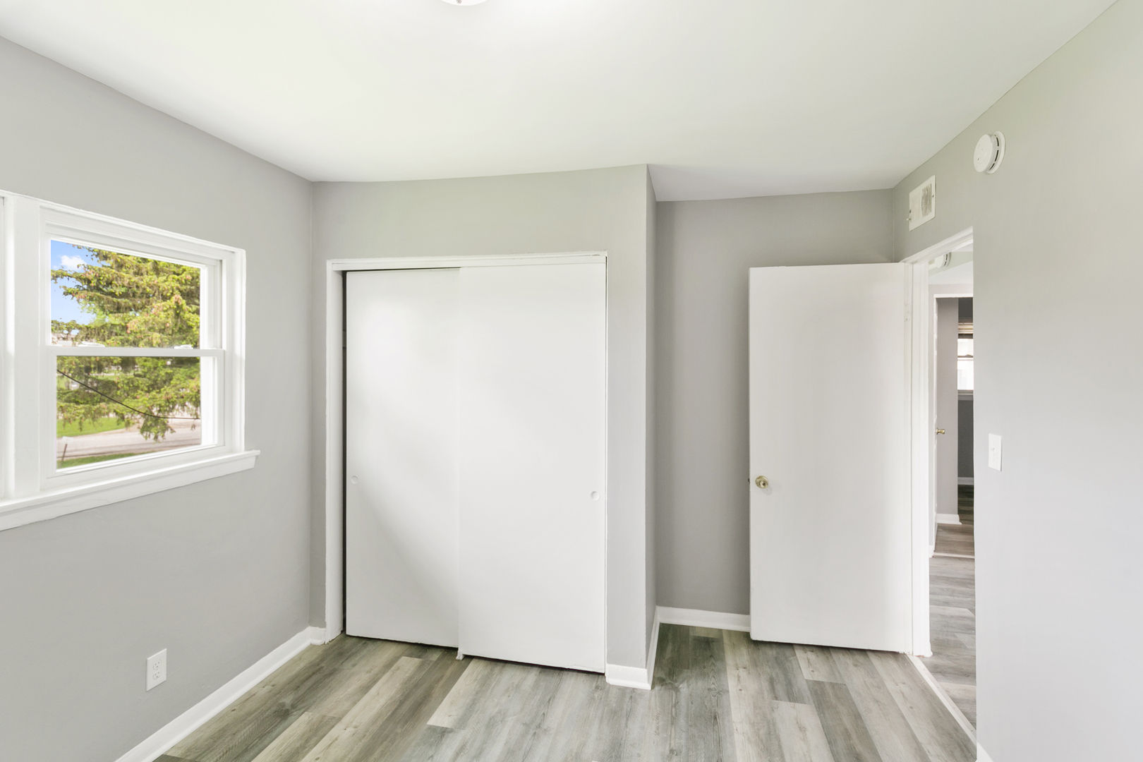 991 Tollview Avenue, Unit 4 Aurora, IL 60505 - Photo 8 of 9