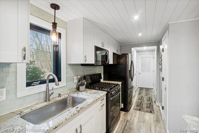 3590 Hazelton Avenue Rochester, MI 48307 - Photo 13 of 36 Gallery Image 13