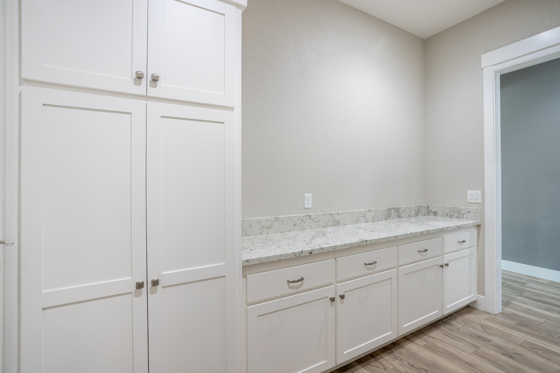 4755 Lower Springs Road Redding, CA 96001 - Photo 29 of 40 Laundry Room