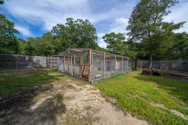 $2,600,000 | 229 Oak Lane, West Tisbury, MA 02568