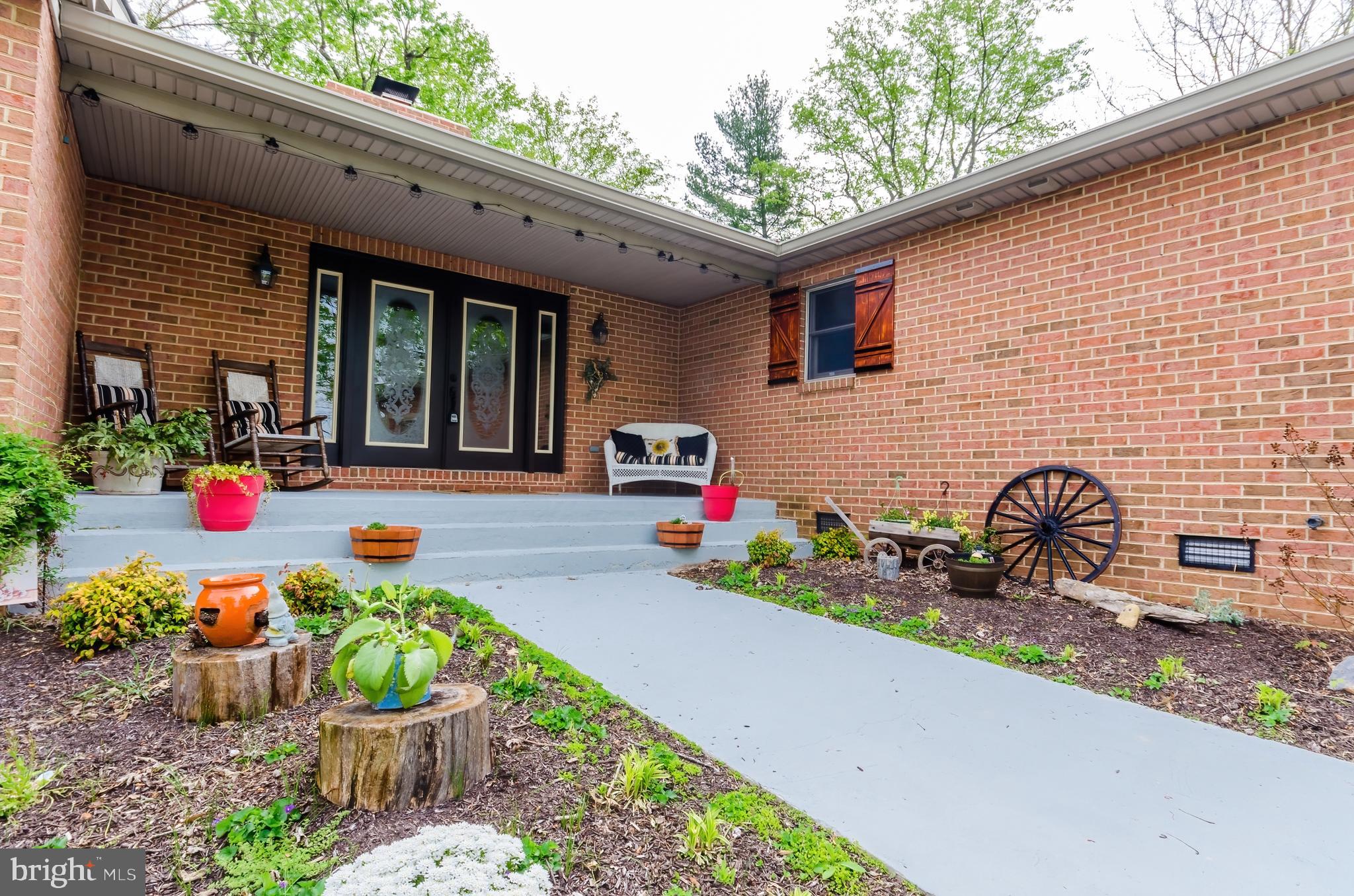 18438 Manor Church Road Boonsboro, MD 21713 - Photo 4 of 79 Gallery Image 4
