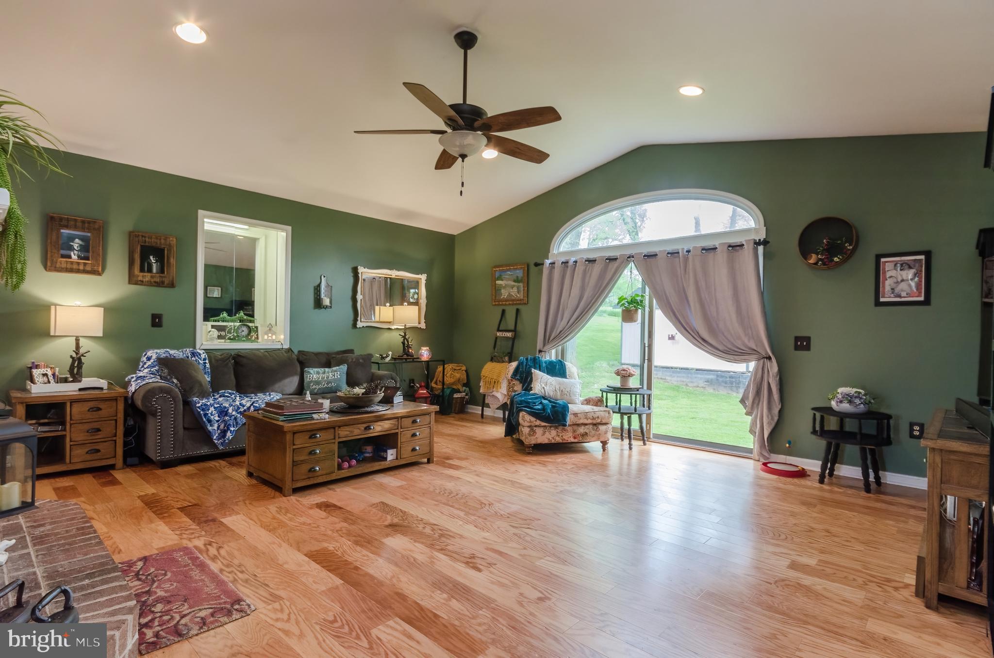 18438 Manor Church Road Boonsboro, MD 21713 - Photo 10 of 79 Gallery Image 10