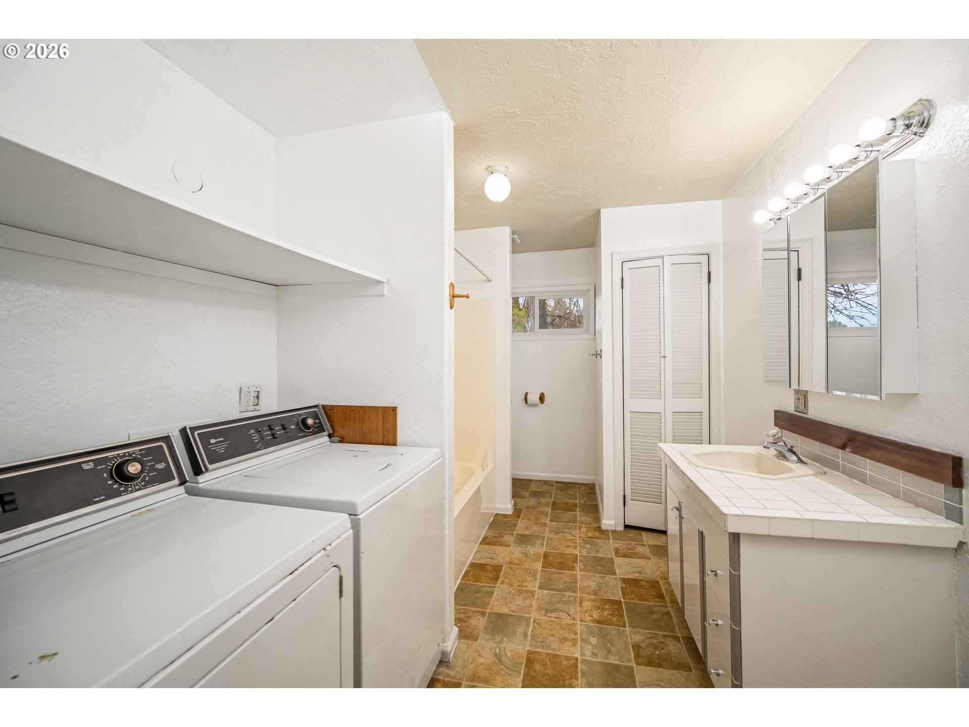 92133 Marcola Road Marcola, OR 97454 - Photo 11 of 34