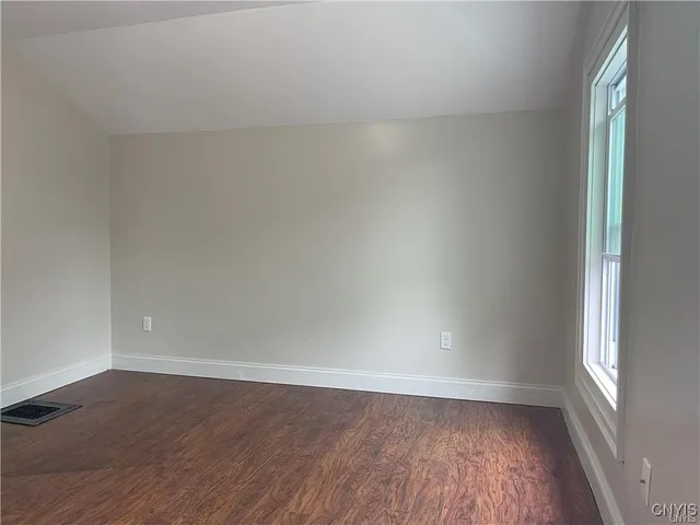 $1,995 | 307 Milton Avenue, Syracuse, NY 13204