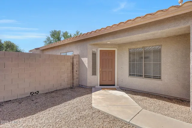 $449,900 | 4051 West Buckskin Trail, Phoenix, AZ 85083