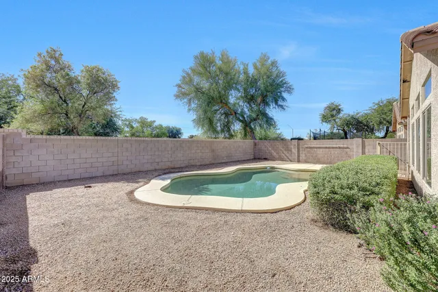 $449,900 | 4051 West Buckskin Trail, Phoenix, AZ 85083