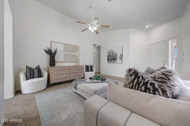 $449,900 | 4051 West Buckskin Trail, Phoenix, AZ 85083