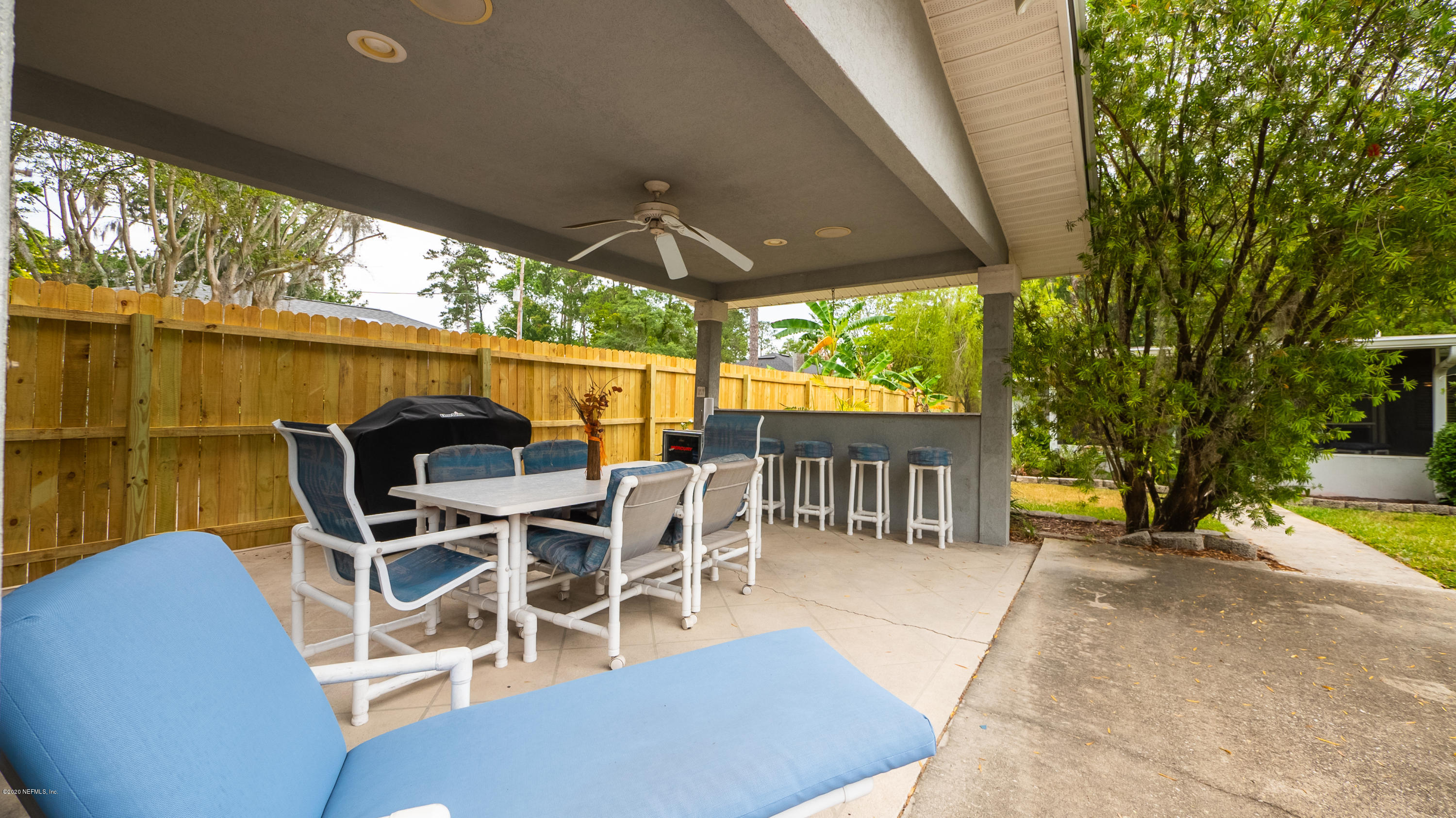 3635 Spring Glen Road Jacksonville, FL 32207 - Photo 4 of 25 lanai