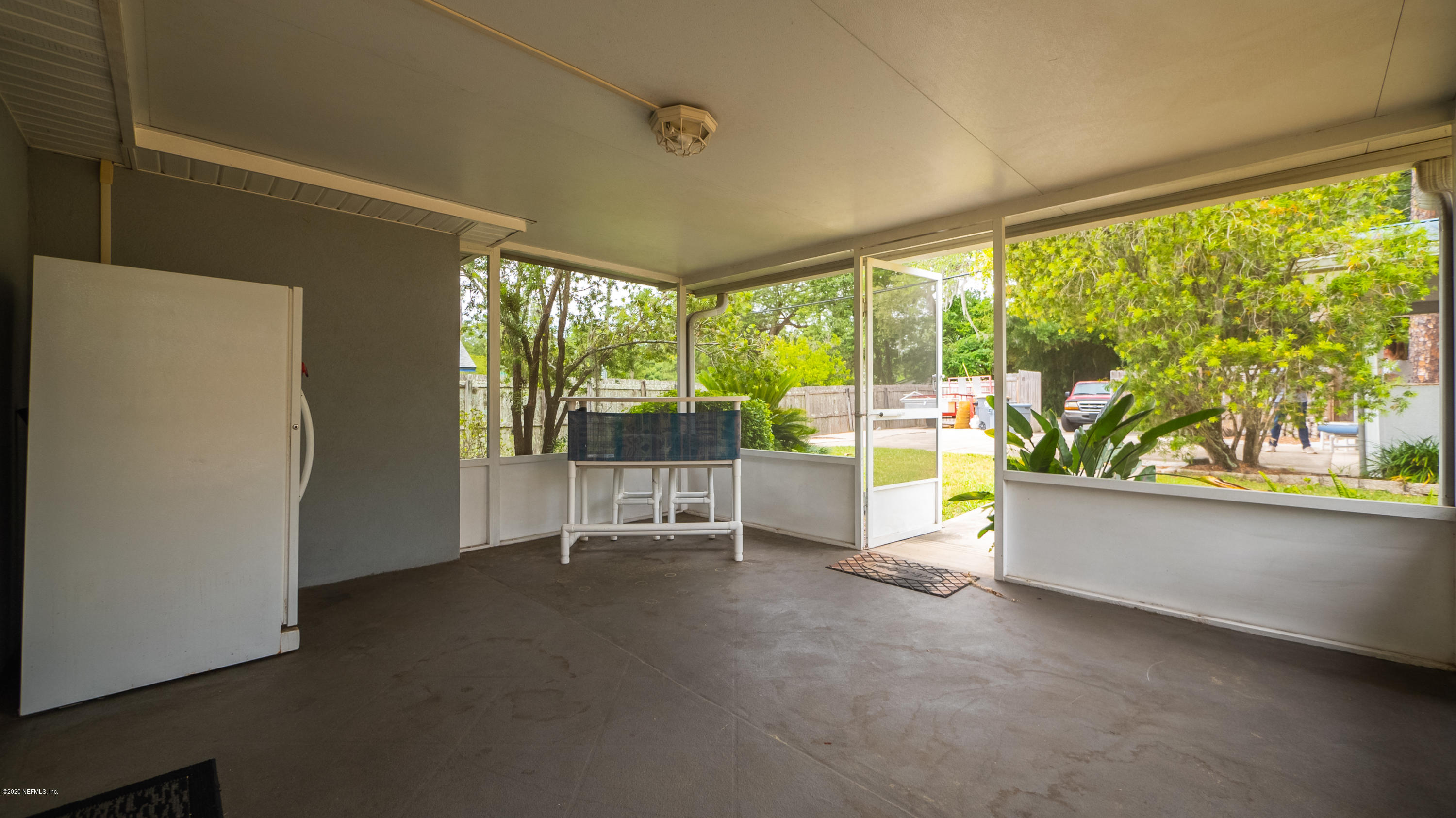 3635 Spring Glen Road Jacksonville, FL 32207 - Photo 7 of 25 screened patio