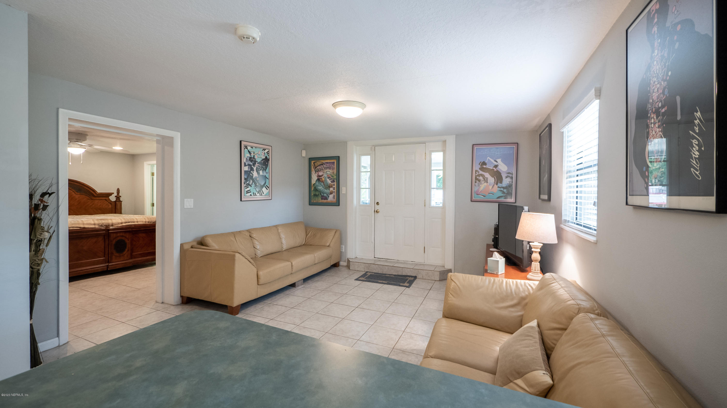 3635 Spring Glen Road Jacksonville, FL 32207 - Photo 10 of 25 living