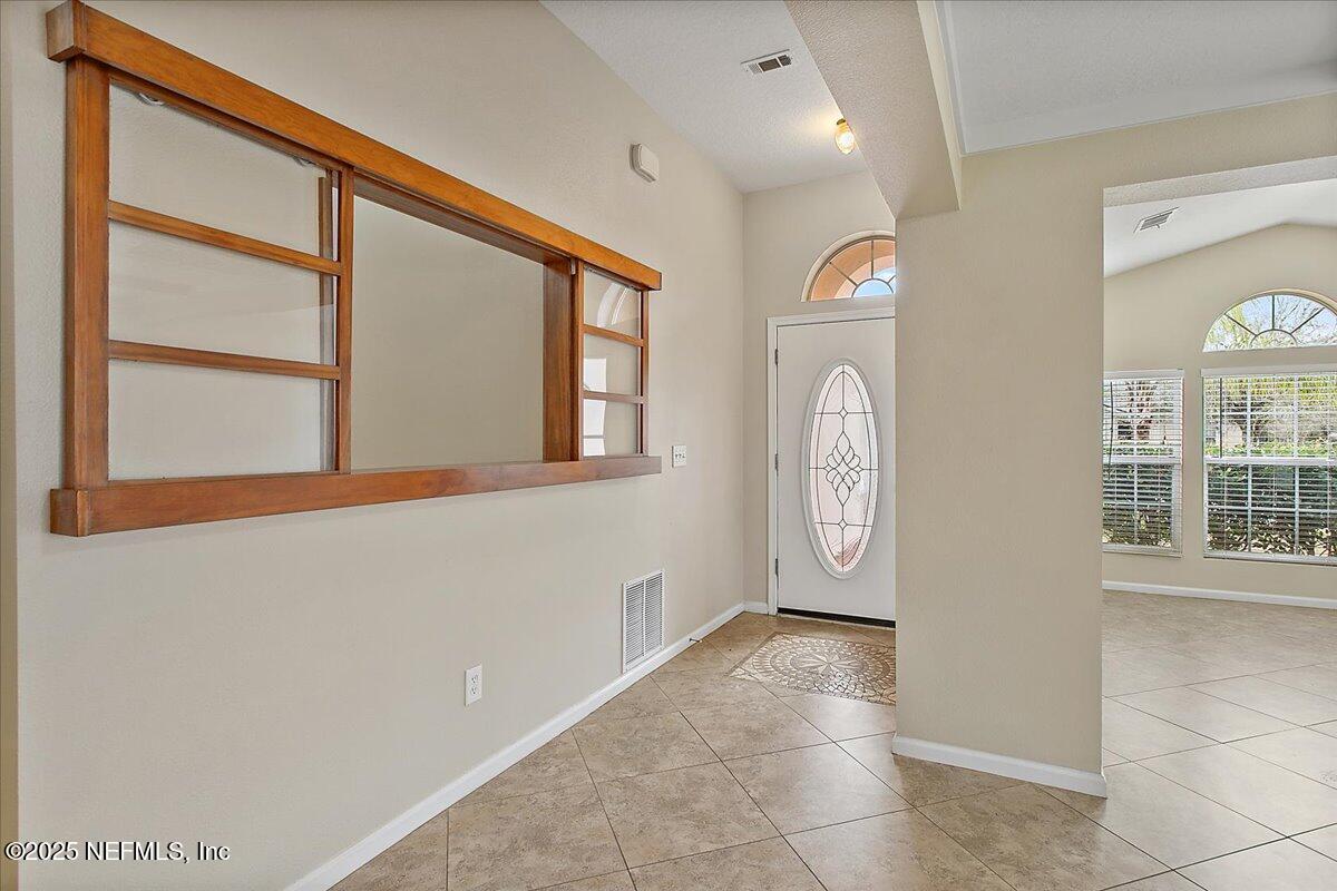 448 South Hamilton Springs Road St. Augustine, FL 32084 - Photo 2 of 21 02-Foyer