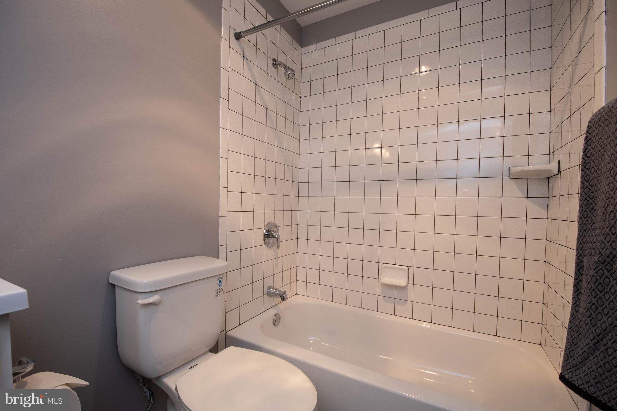 3216 Spartan Road, Unit 3E6 40) Olney, MD 20832 - Photo 23 of 35 Gallery Image 23