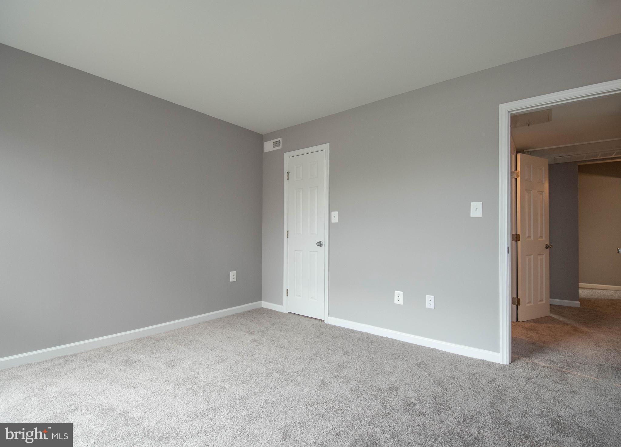3216 Spartan Road, Unit 3E6 40) Olney, MD 20832 - Photo 27 of 35 Plenty of space to relax and rest