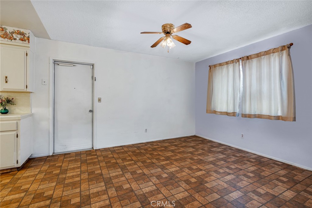 1412 Merced Street Madera, CA 93638 - Photo 11 of 31