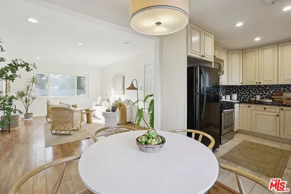 $524,000 | 4408 Franklin Avenue, Unit 5, Los Angeles, CA 90027