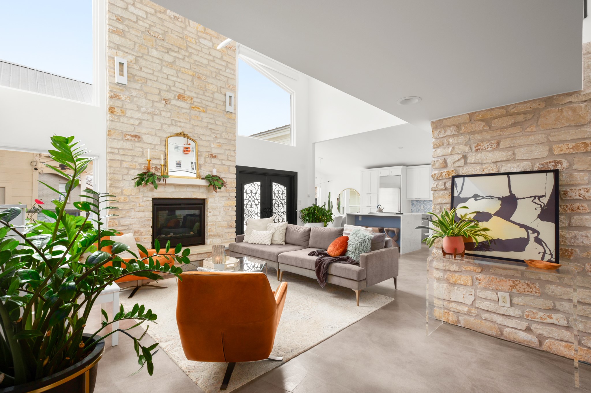 1813 Crooked Lane Austin, TX 78741 - Photo 11 of 40