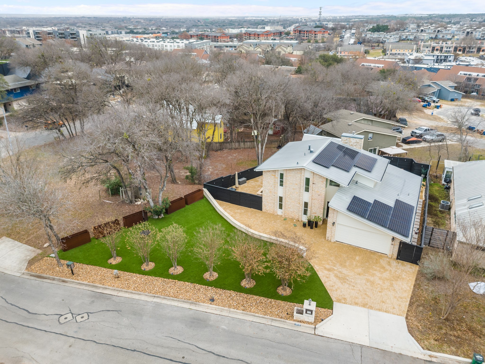 1813 Crooked Lane Austin, TX 78741 - Photo 3 of 40