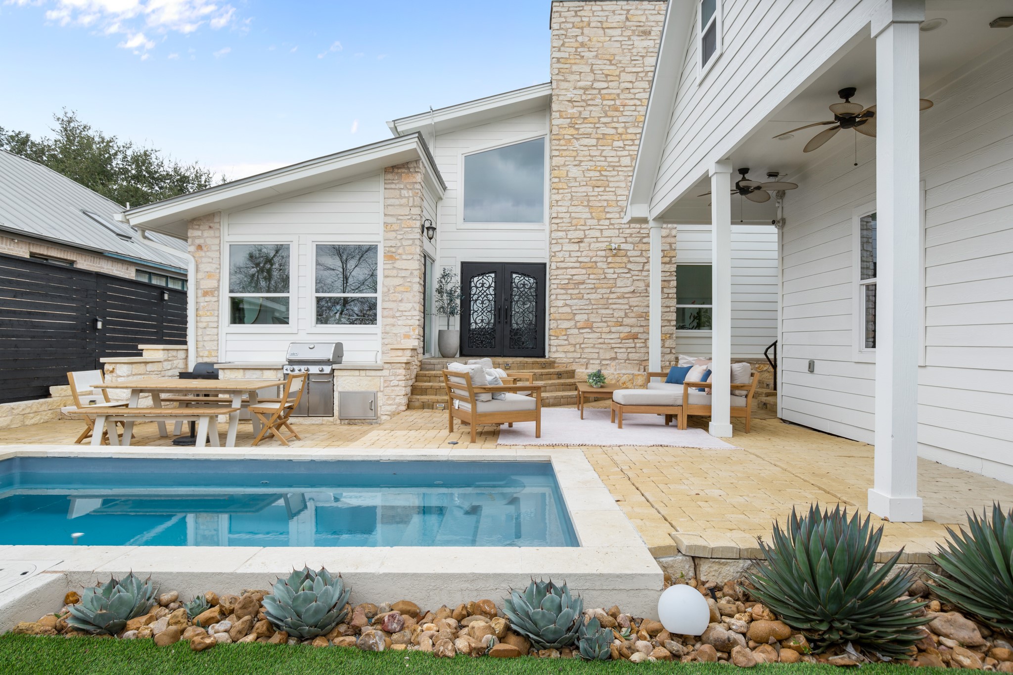 1813 Crooked Lane Austin, TX 78741 - Photo 33 of 40