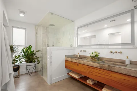 $1,500,000 | 1813 Crooked Lane, Austin, TX 78741