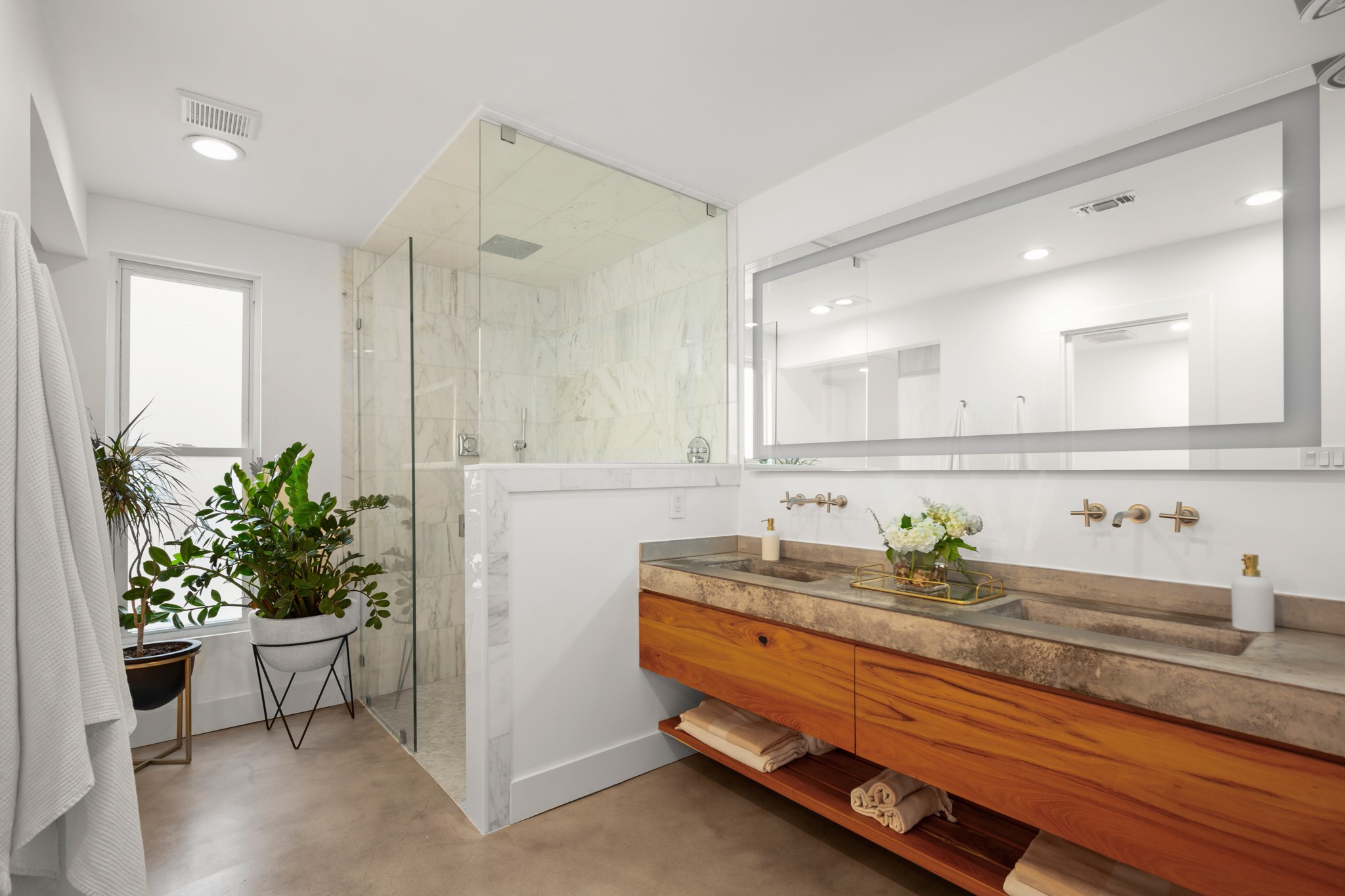 1813 Crooked Lane Austin, TX 78741 - Photo 5 of 40