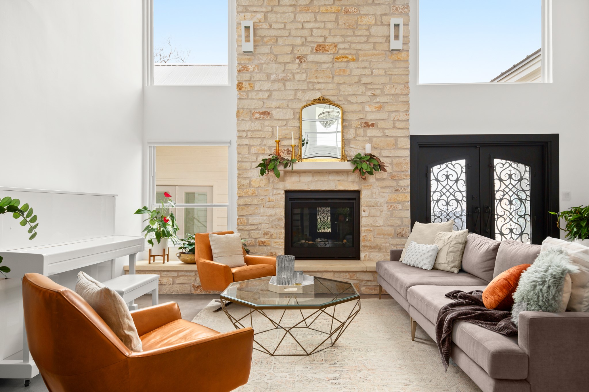 1813 Crooked Lane Austin, TX 78741 - Photo 8 of 40