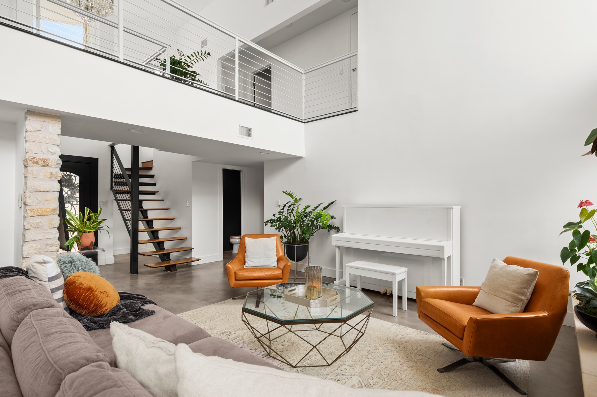 1813 Crooked Lane Austin, TX 78741 - Photo 10 of 40