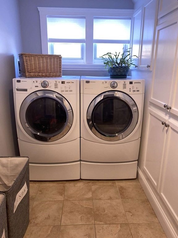 27 County Way Beverly, MA 01915 - Photo 12 of 17 Gallery Image 12