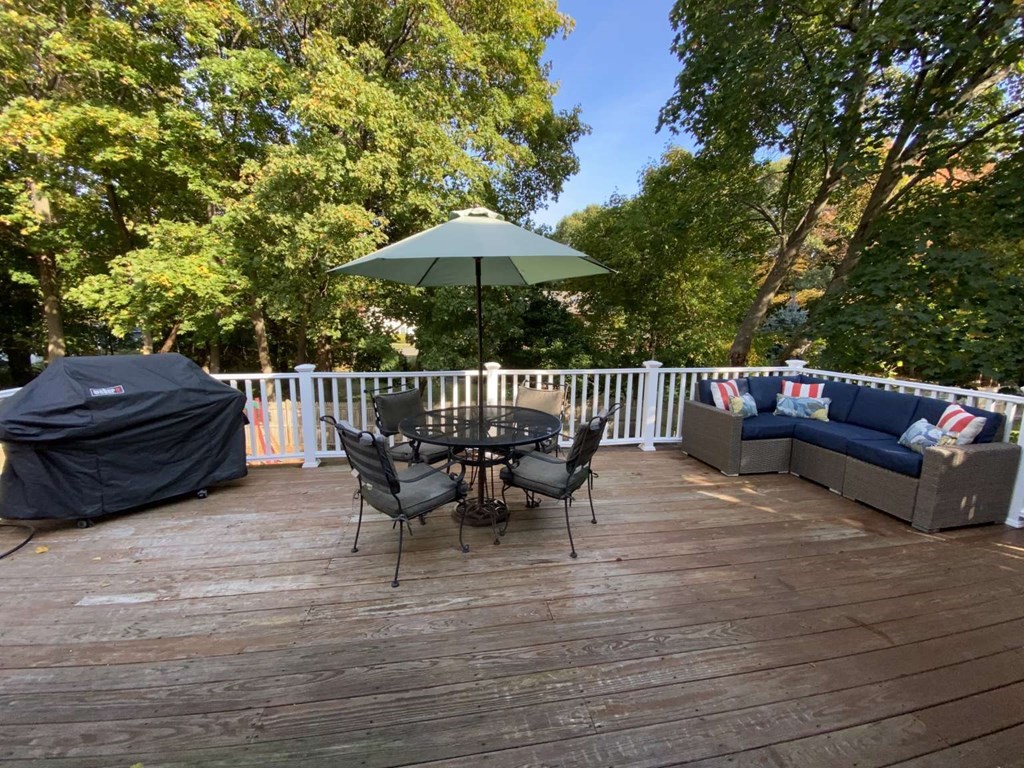 27 County Way Beverly, MA 01915 - Photo 14 of 17 Gallery Image 14