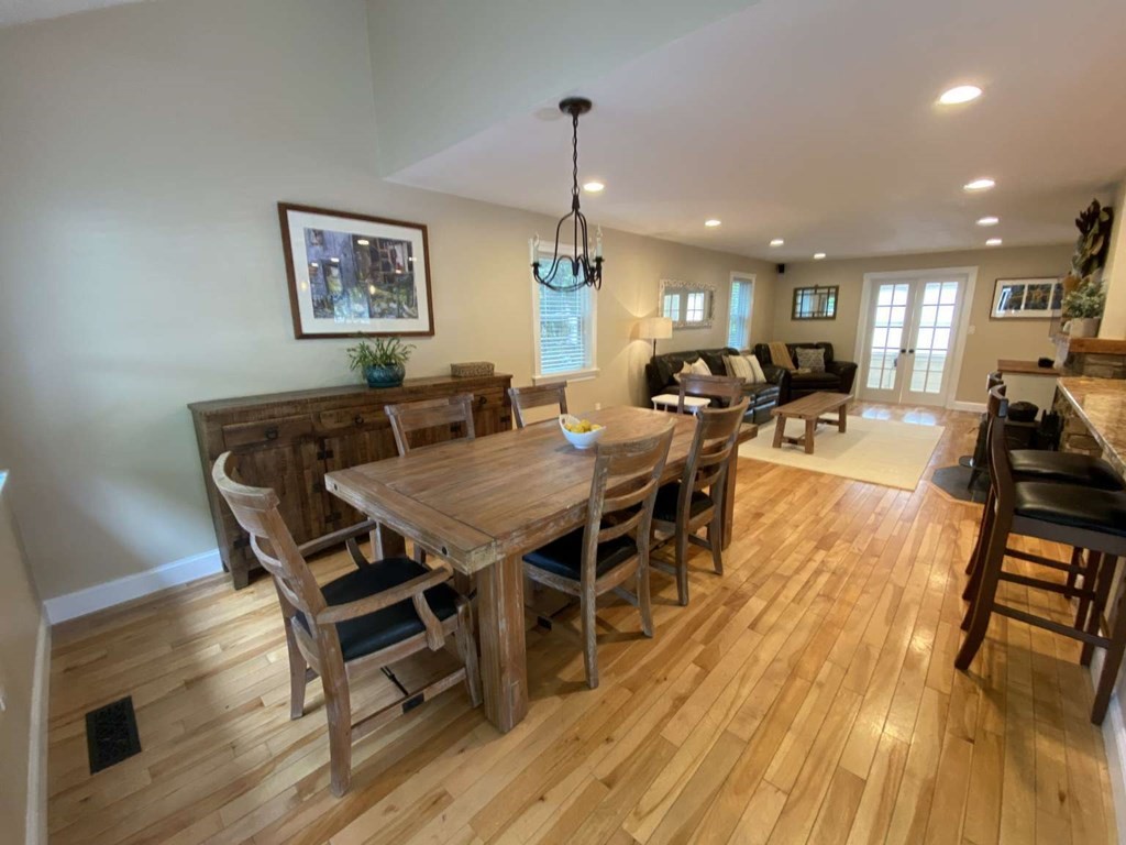 27 County Way Beverly, MA 01915 - Photo 3 of 17 Gallery Image 3