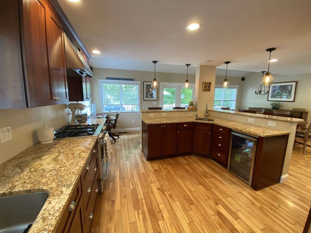 27 County Way Beverly, MA 01915 - Photo 5 of 17 Gallery Image 5
