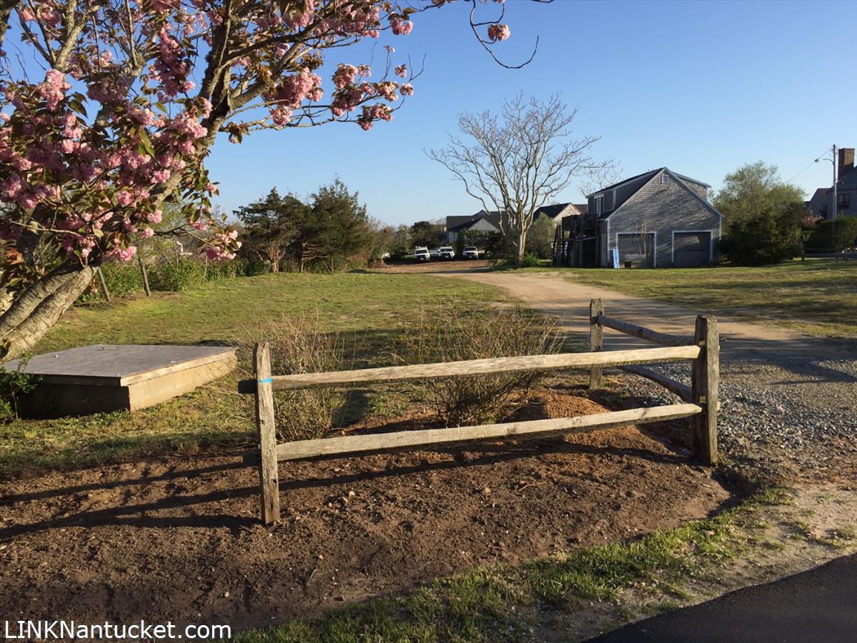 12R Bartlett Road Nantucket, MA 02554 - Photo 2 of 3 Gallery Image 2