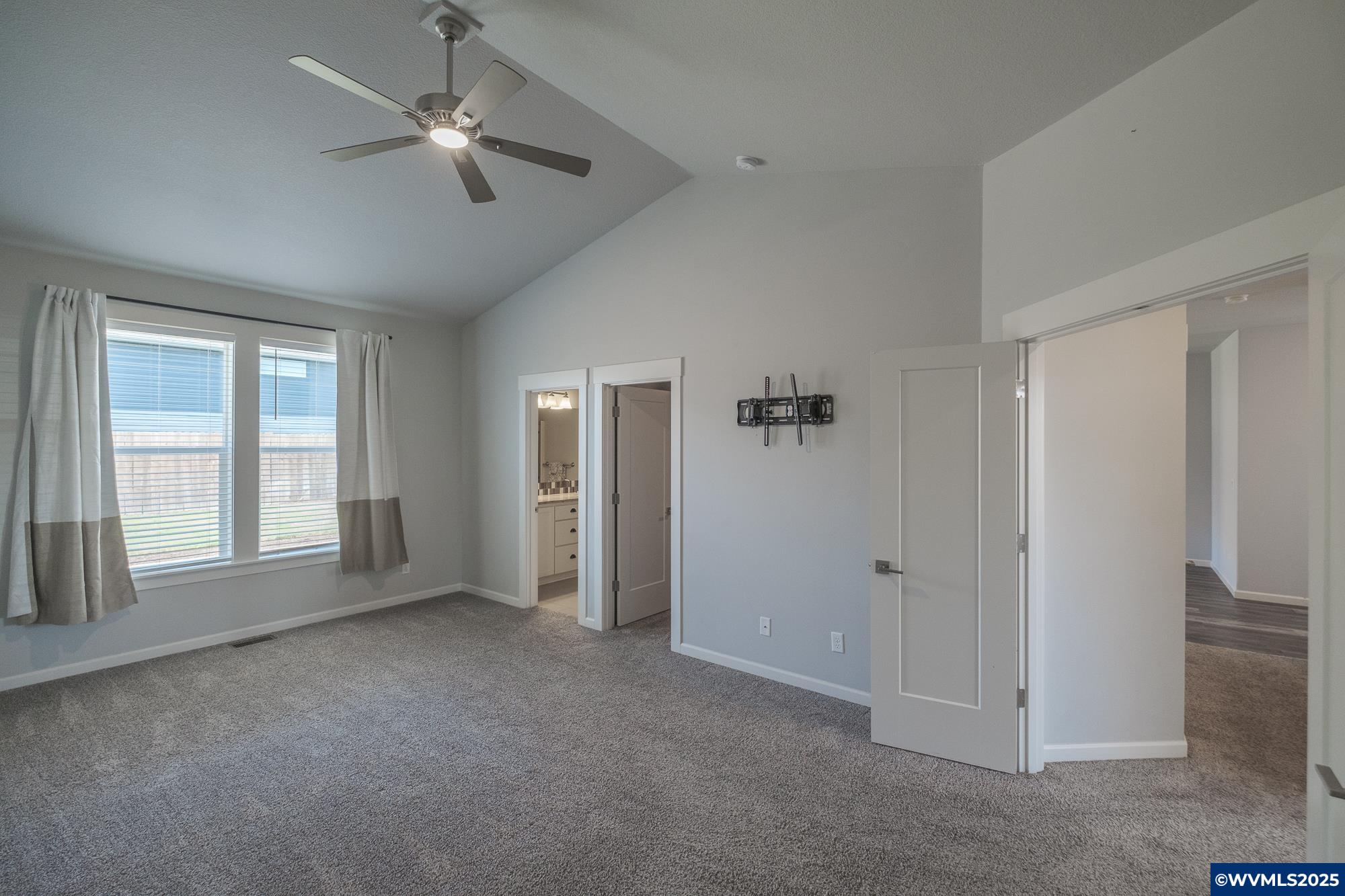 5839 Northeast Tuscan Loop Albany, OR 97321 - Photo 28 of 50 Gallery Image 28