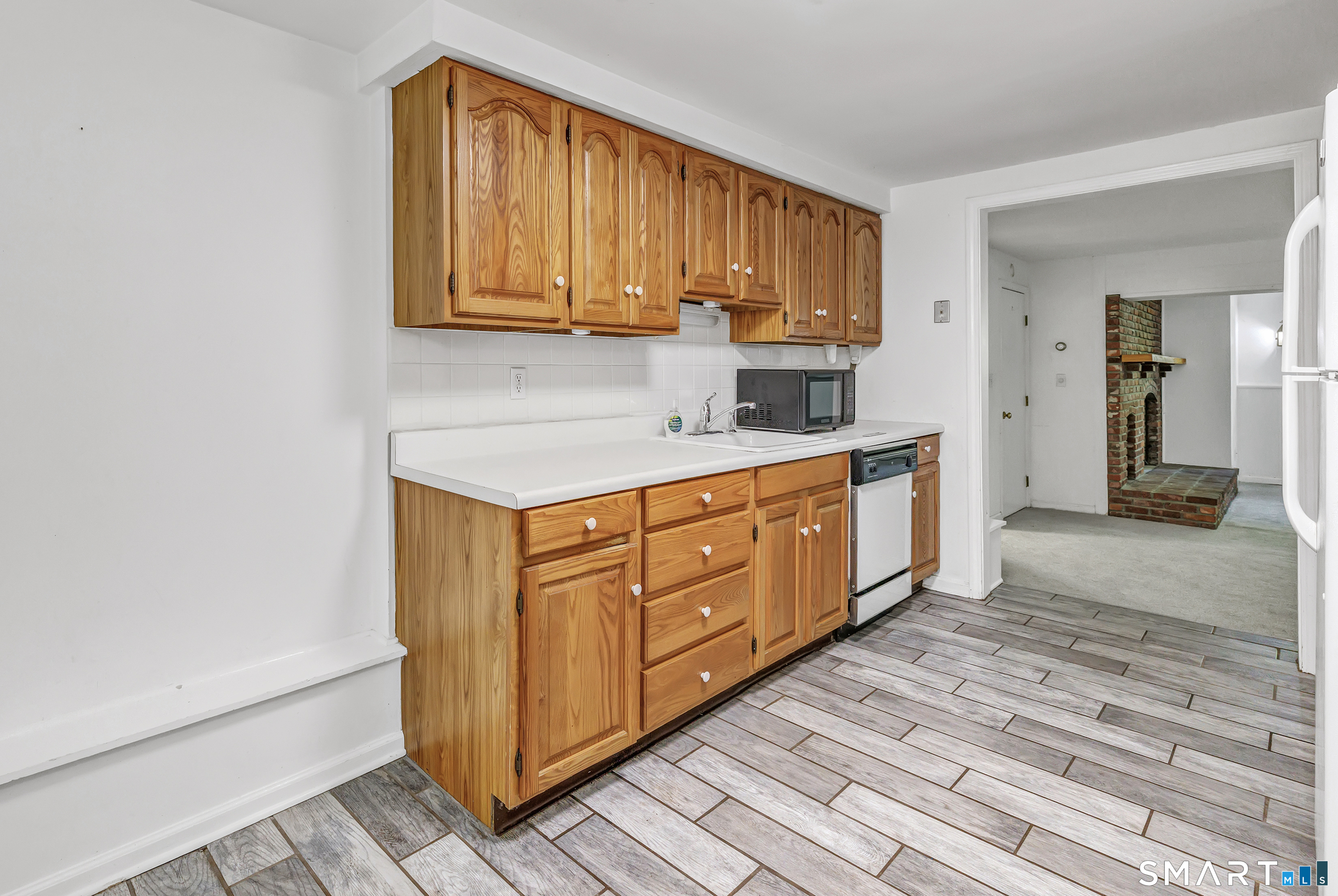 69 Forest Road Monroe, CT 06468 - Photo 32 of 39