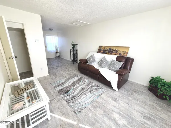 $950 | 201 East 25th Street, Unit G127, Lynn Haven, FL 32444