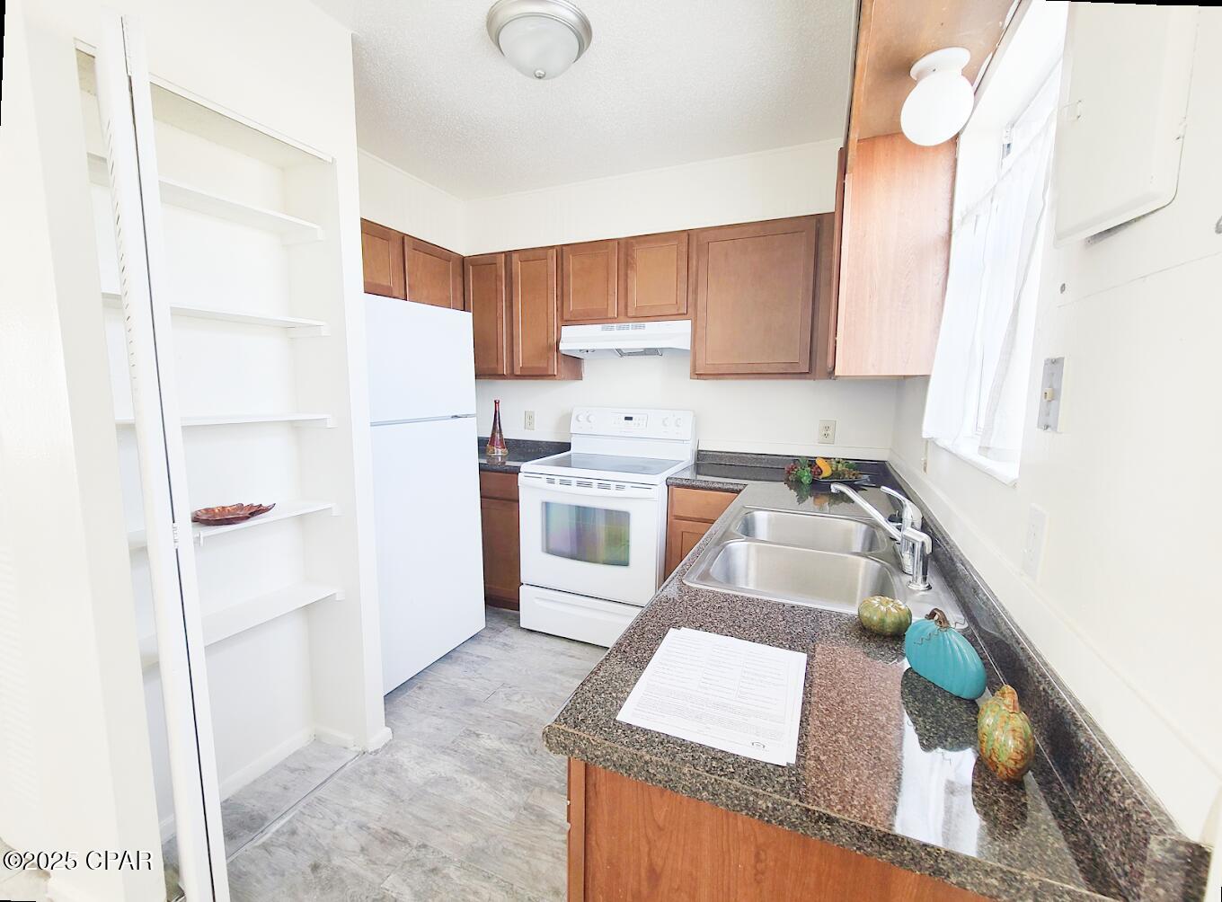 201 East 25th Street, Unit G127 Lynn Haven, FL 32444 - Photo 6 of 9