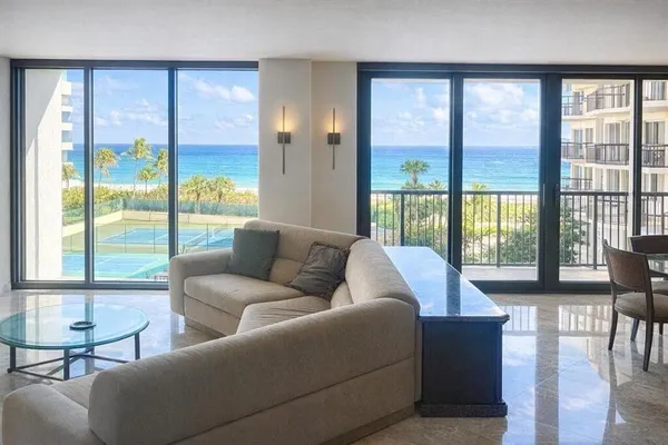 $10,500 | 1800 South Ocean Boulevard, Unit 410, Lauderdale-by-the-Sea, FL 33062