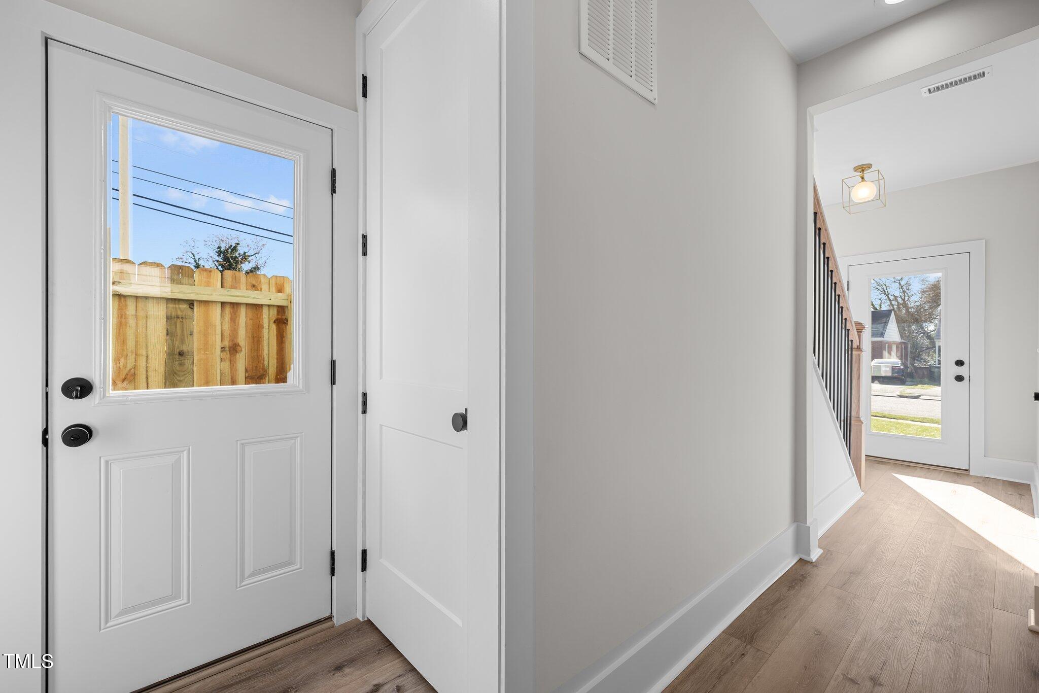 517 Coleman Street Raleigh, NC 27601 - Photo 24 of 36 15-web-or-mls-5Z8A0675