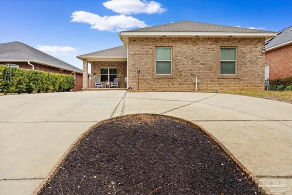 $439,000 | 4154 Oak Pointe Drive, Gulf Breeze, FL 32563