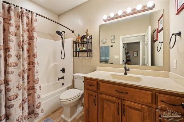 $439,000 | 4154 Oak Pointe Drive, Gulf Breeze, FL 32563