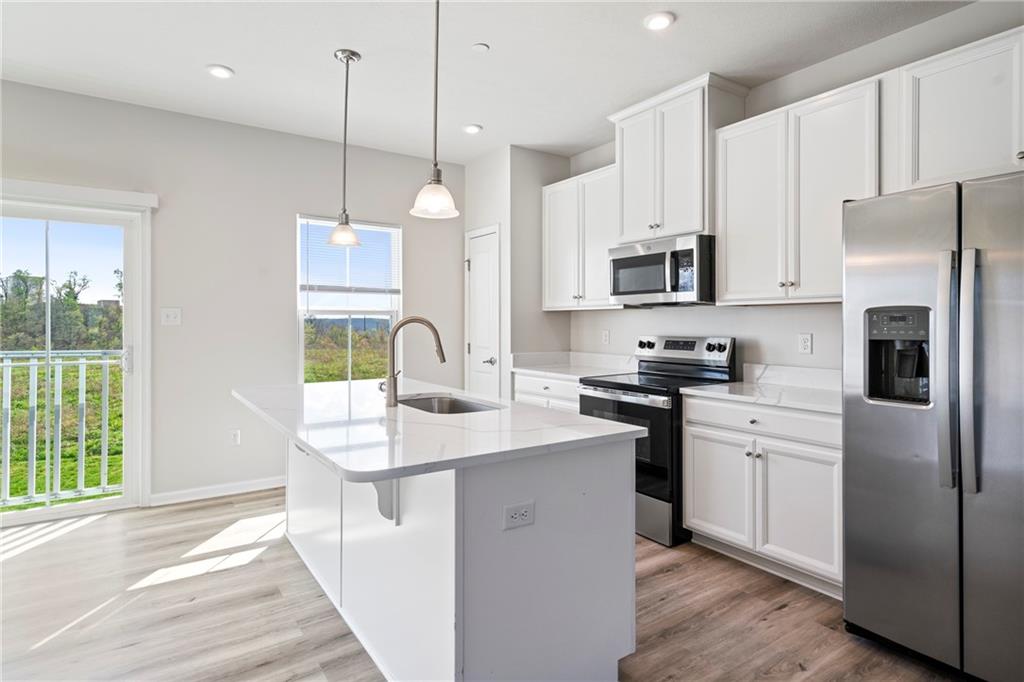 6003 Atlin Lane Monaca, PA 15061 - Photo 7 of 34