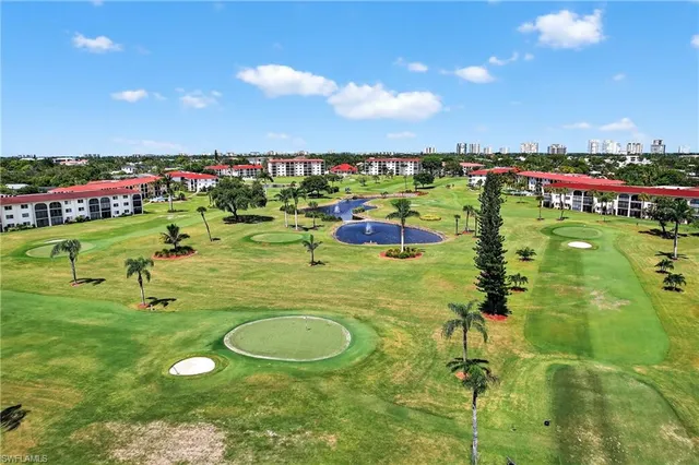 $479,000 | 29 High Point Circle East, Unit 204, Naples, FL 34103