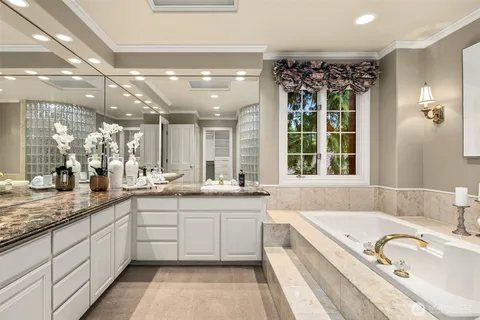 $2,979,000 | 13905 212th Drive Northeast, Woodinville, WA 98077