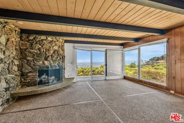 $1,695,000 | 29857 Knoll View Drive, Rancho Palos Verdes, CA 90275