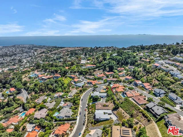 $1,695,000 | 29857 Knoll View Drive, Rancho Palos Verdes, CA 90275