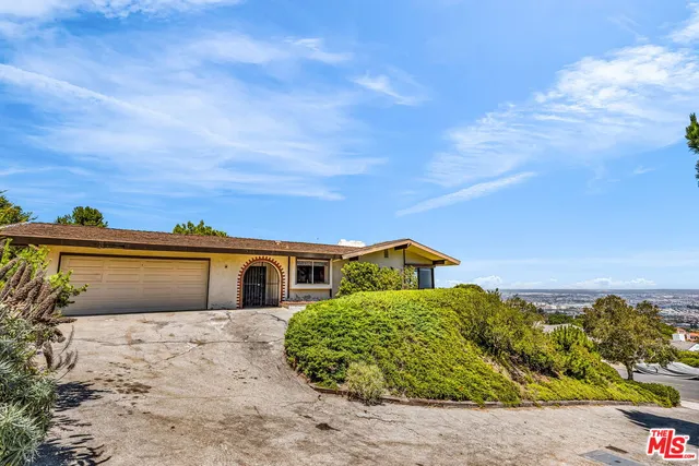 $1,695,000 | 29857 Knoll View Drive, Rancho Palos Verdes, CA 90275