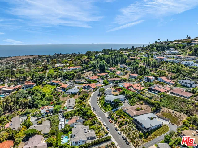 $1,695,000 | 29857 Knoll View Drive, Rancho Palos Verdes, CA 90275